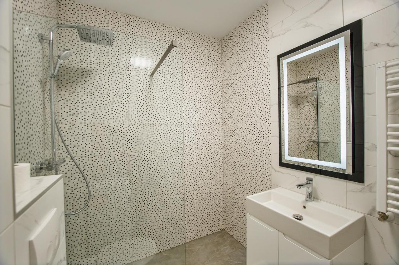 Fantastic Apartment At Prima Residence Oradea Exteriér fotografie